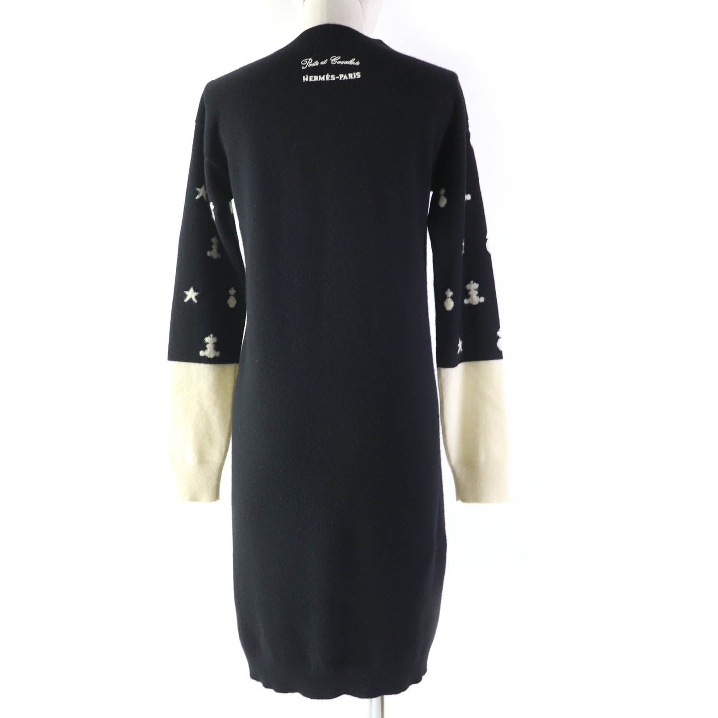One Piece Main: Cashmere, Part: Rayon, Part: Black Travel Bag