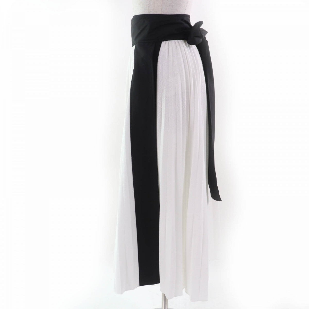 Louis Vuitton Long Cotton White Apparel