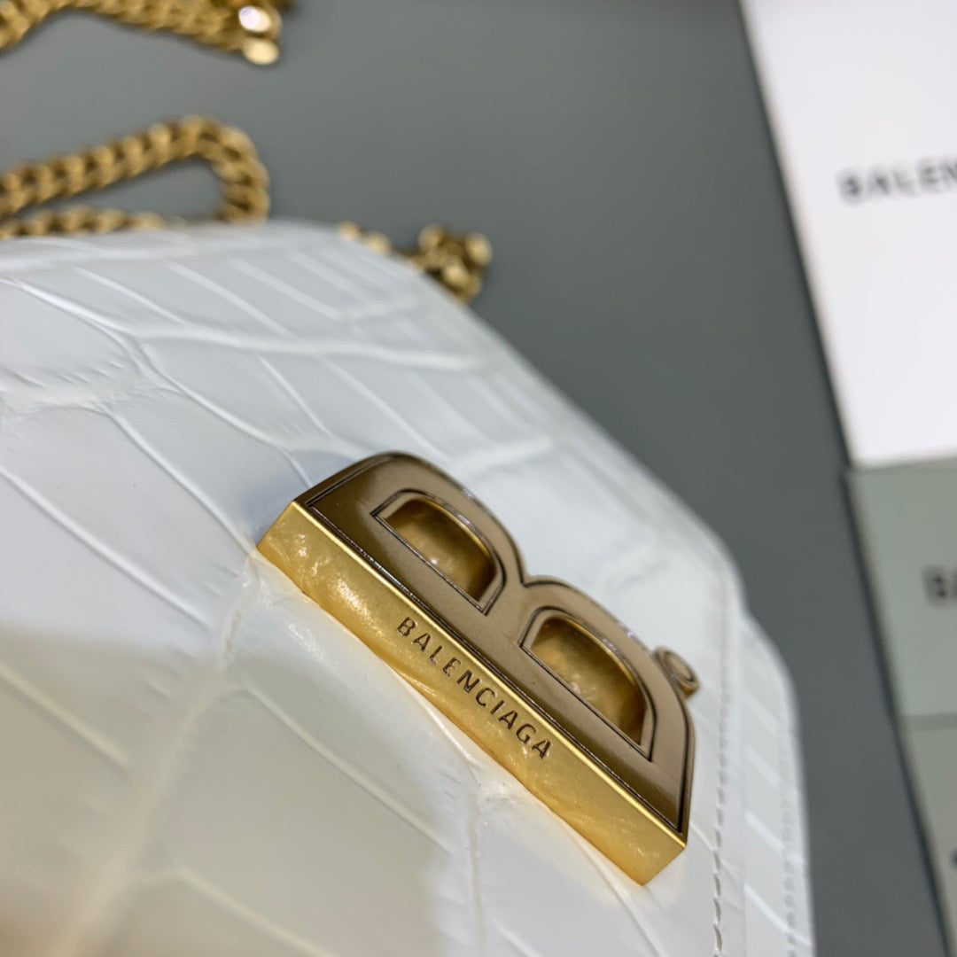 Top Quality Croc Embossed Patent Bag With White Chain Travel Bag