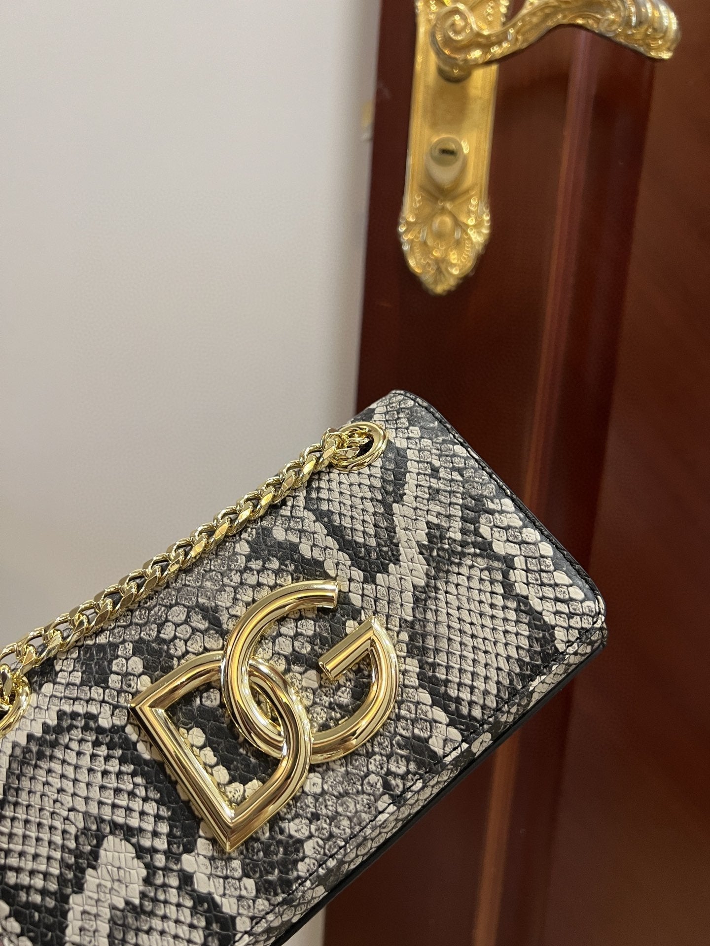 Polished Phone Muticolour Travel Bag