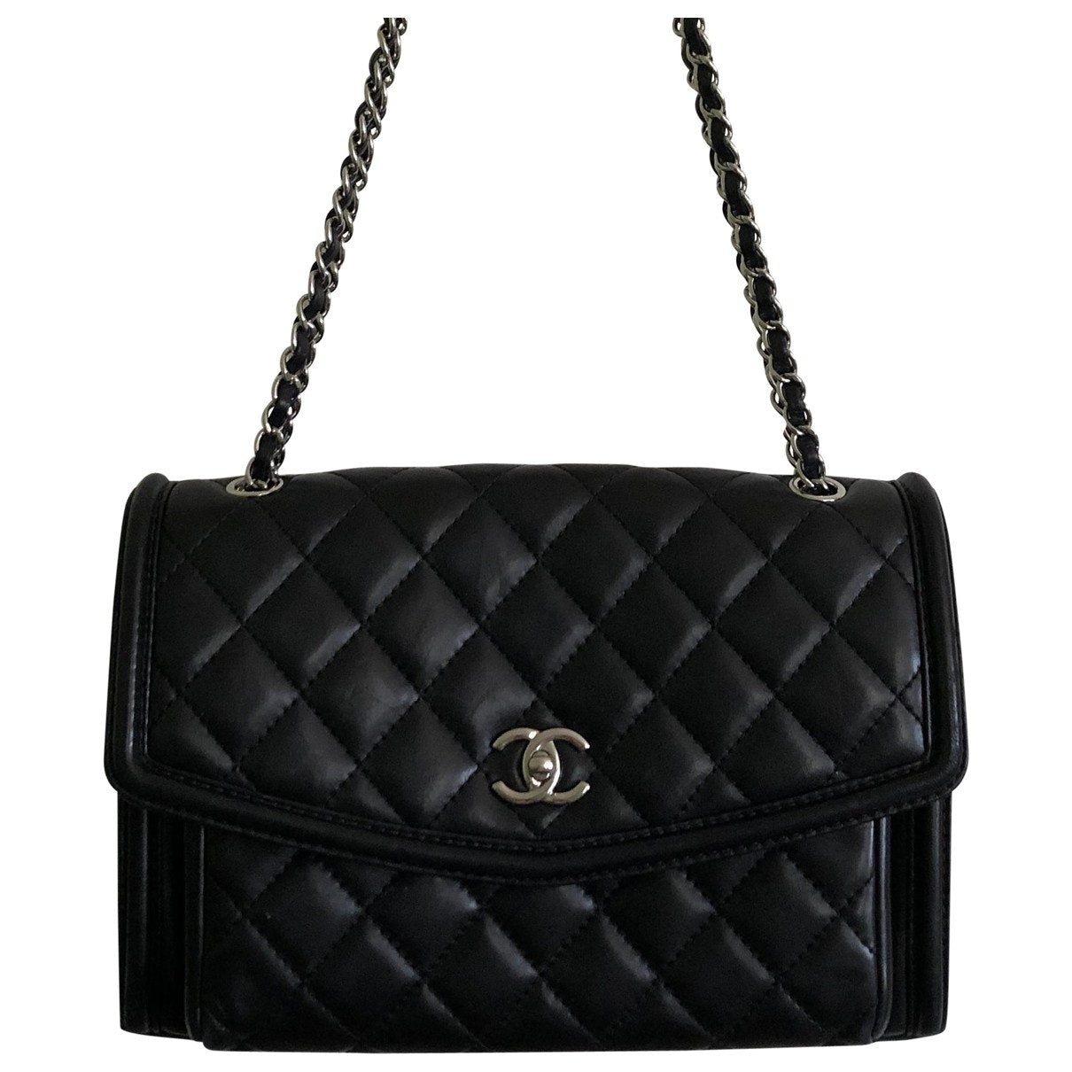 timeless/classique black leather handbag 146