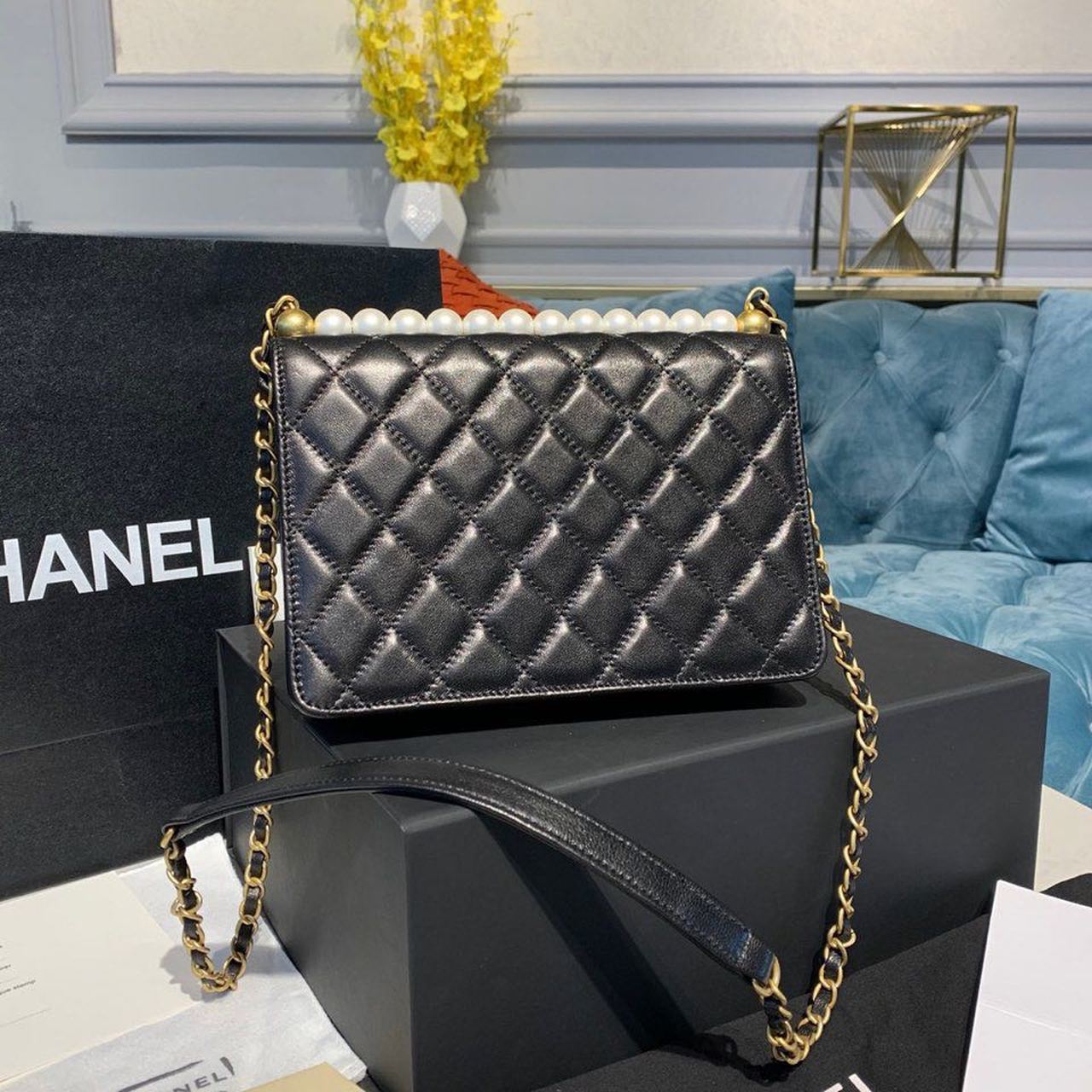 CHLShort Pearl Handle Toned Hardware Black Gold Crossbody Bag