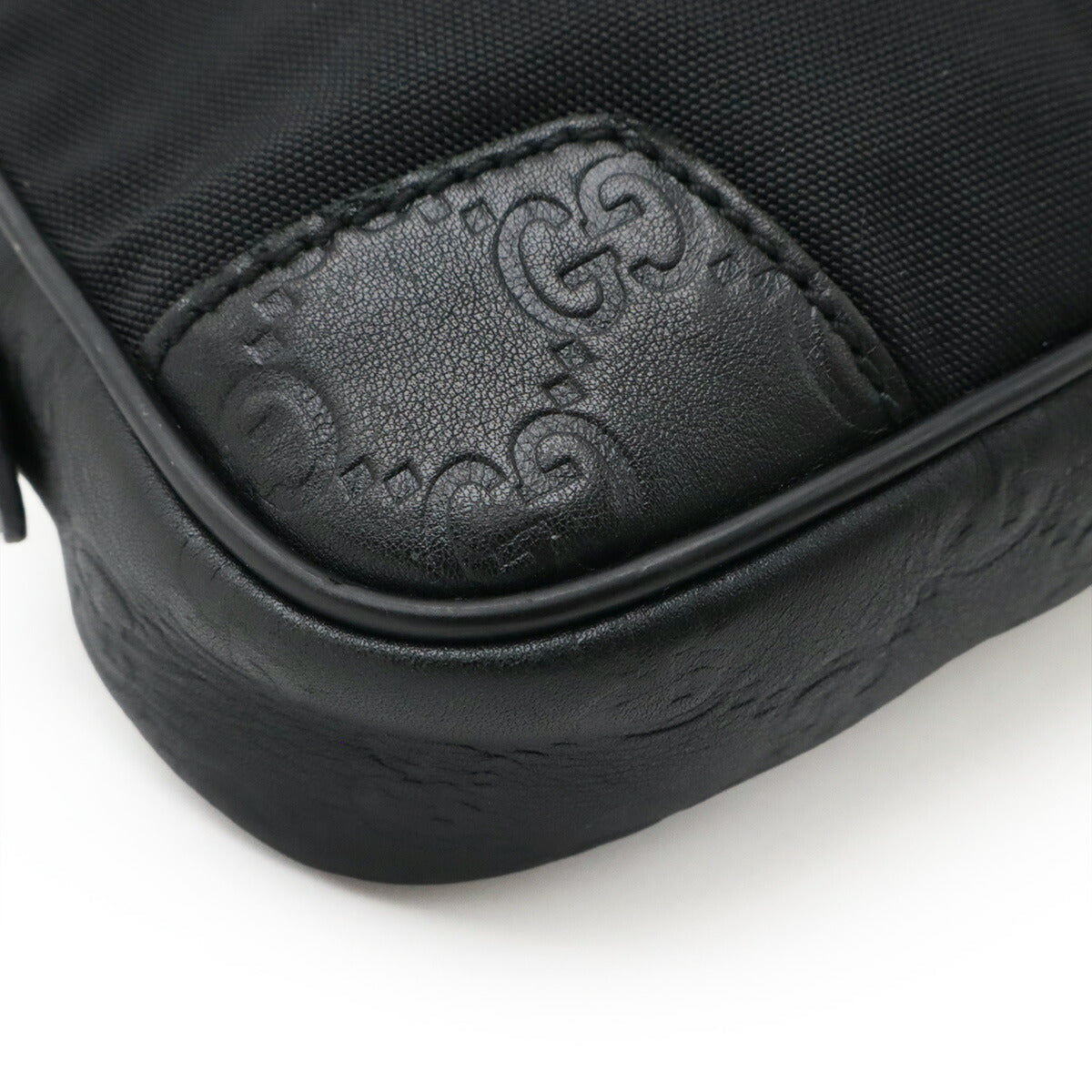 Gucci Signature Waist Bag Canvas Nylon Travel Bag