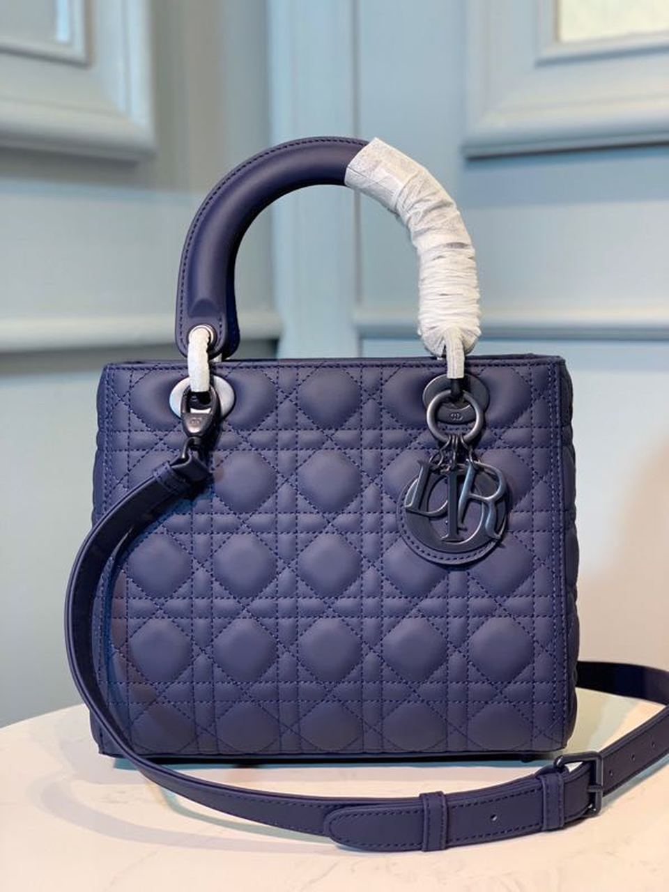 Metop Qualityum Ultramatte Lady Cd Blue Travel Bag