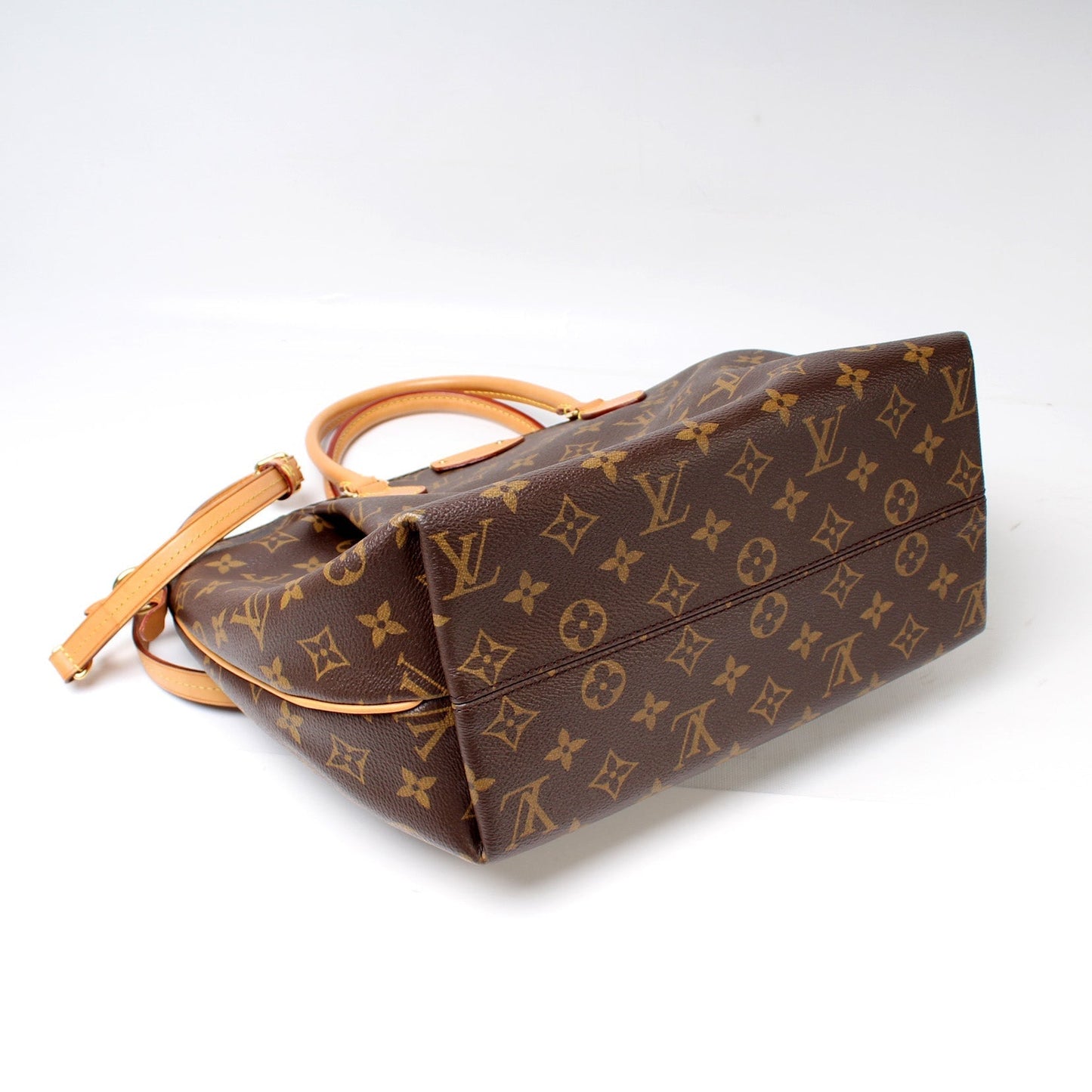 Louis Vuitton Turenne Monogram MM Handbag Monogram 17