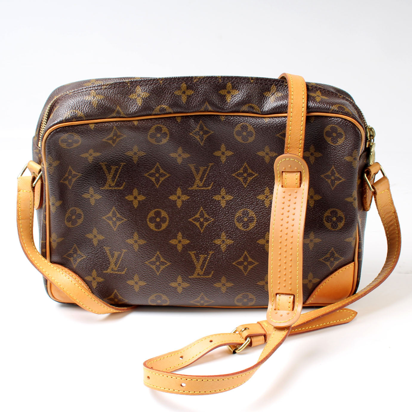 Louis Vuitton Trocadero 30 Monogram Handbag Monogram Bd7557E1