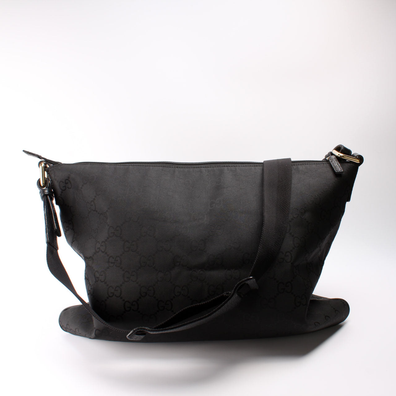Gucci GG Messenger Canvas Travel Bag 18