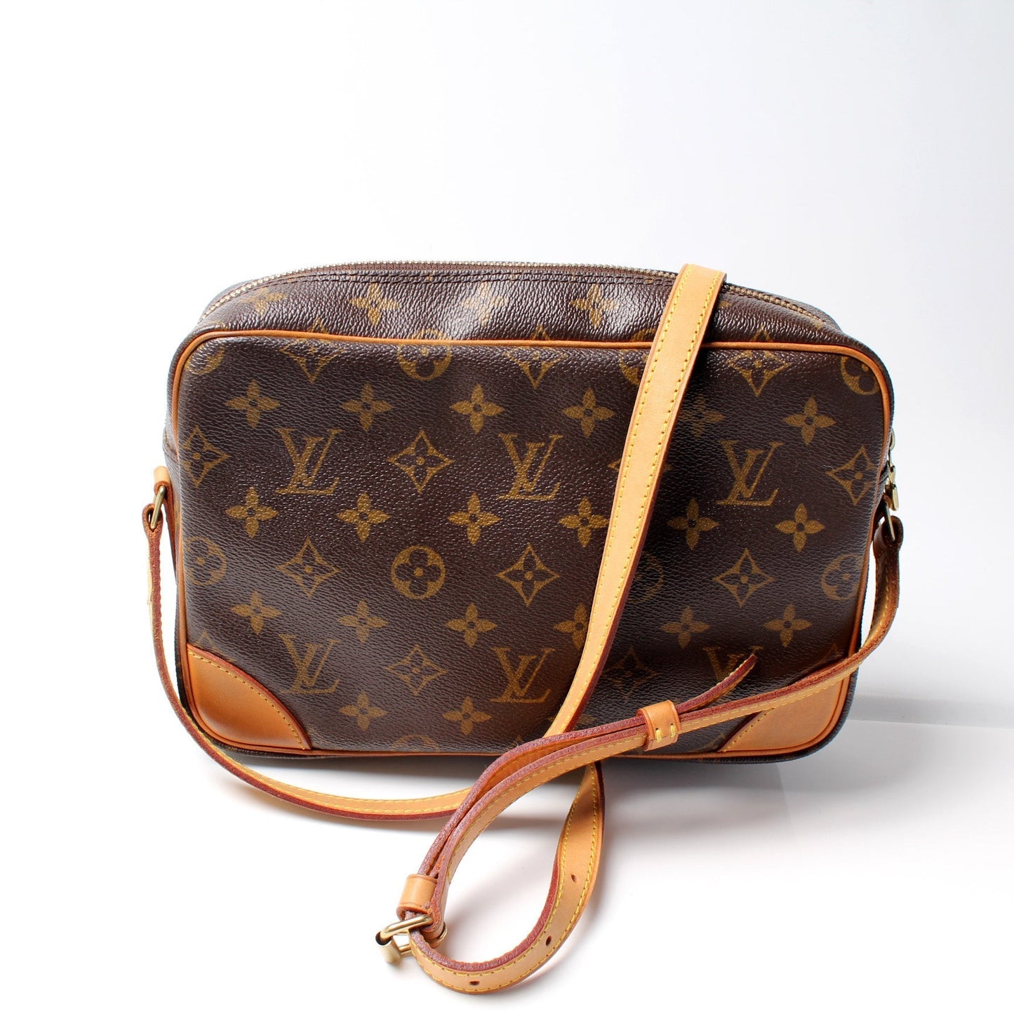 Louis Vuitton Trocadero 27 Monogram Handbag Monogram 12