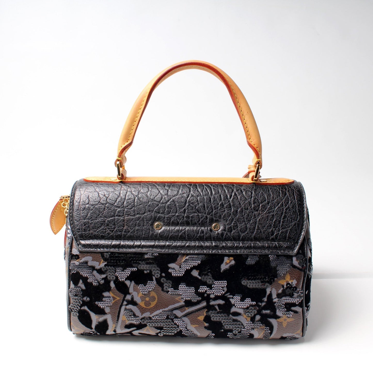 Louis Vuitton Carro l Fleur De Jais Monogram Handbag