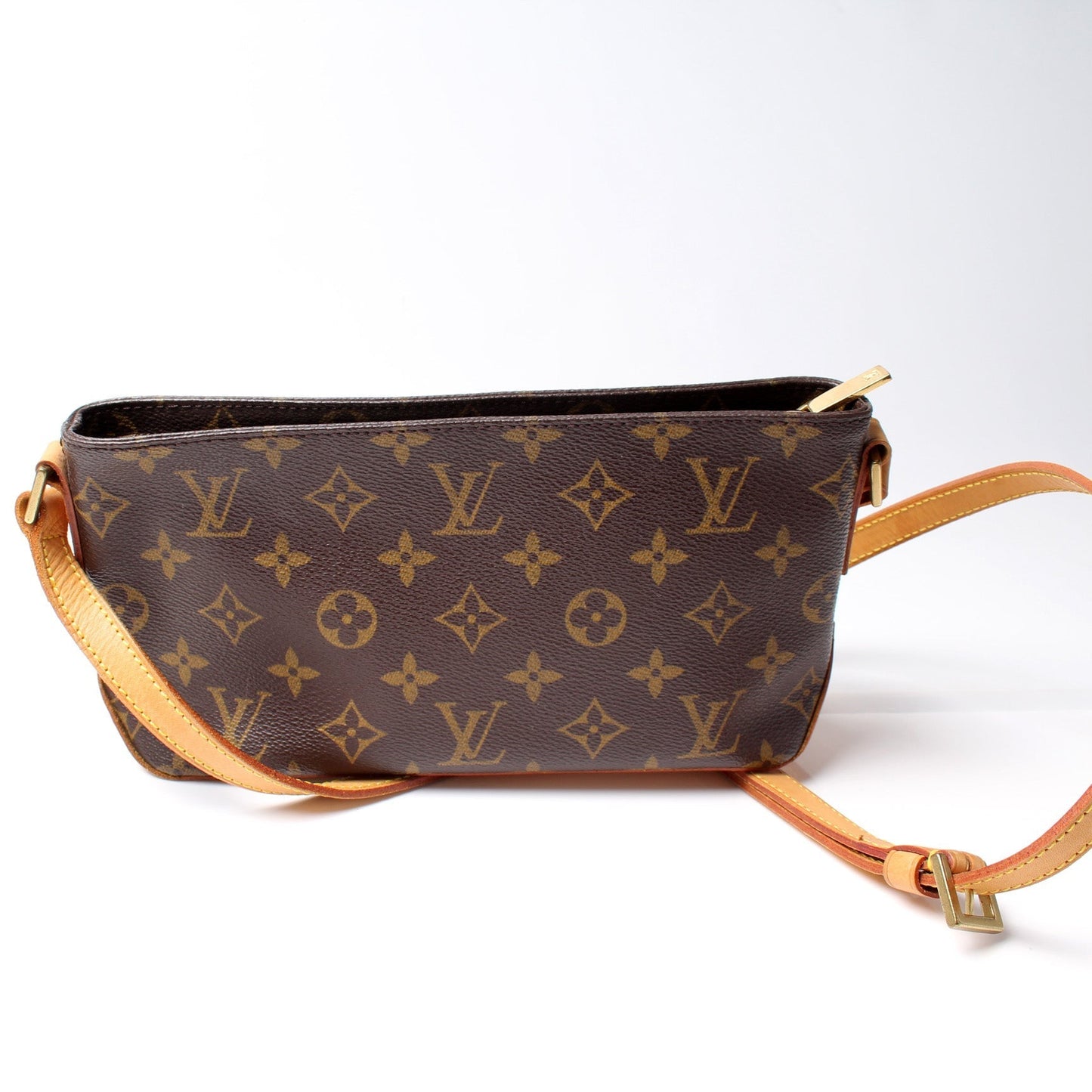 Louis Vuitton Trotteur Monogram Handbag Monogram 8