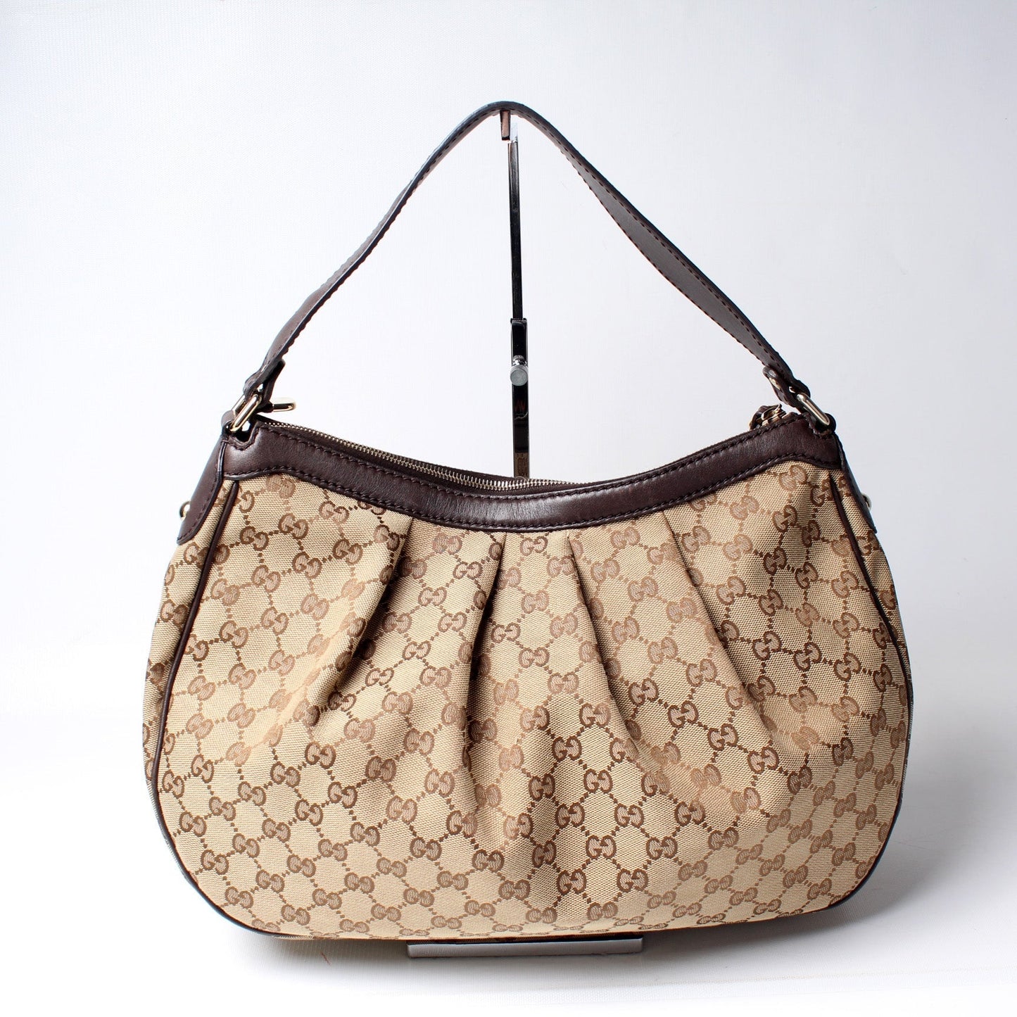 Gucci Sukey GG Canvas Medium Shoulder Bag