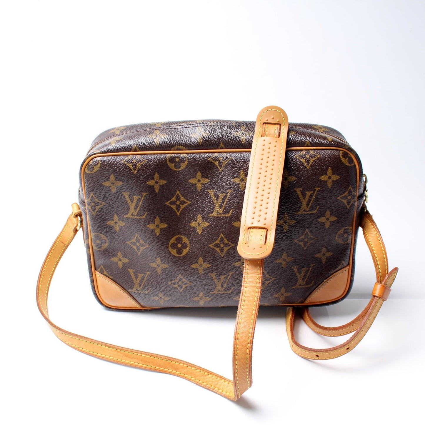 Louis Vuitton Trocadero 27 Monogram Handbag Monogram 18