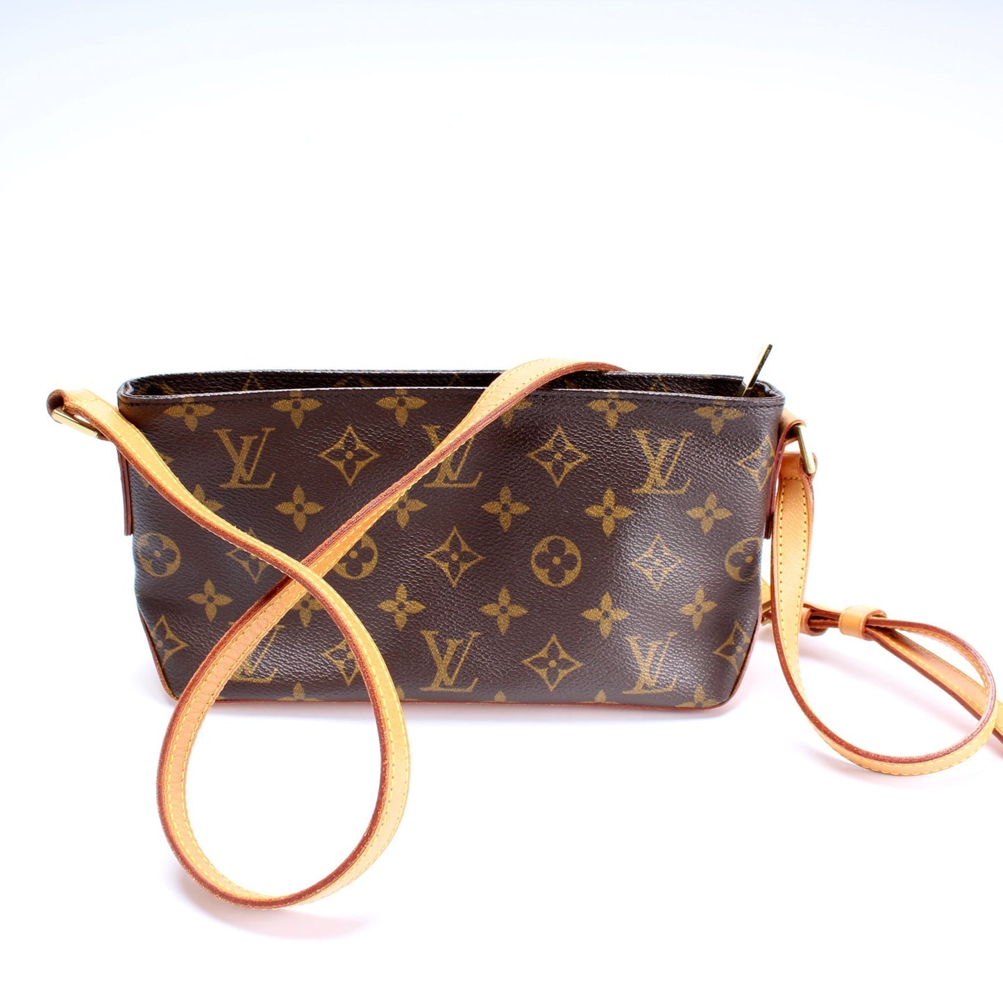 Louis Vuitton Trotteur Monogram Handbag Monogram 1