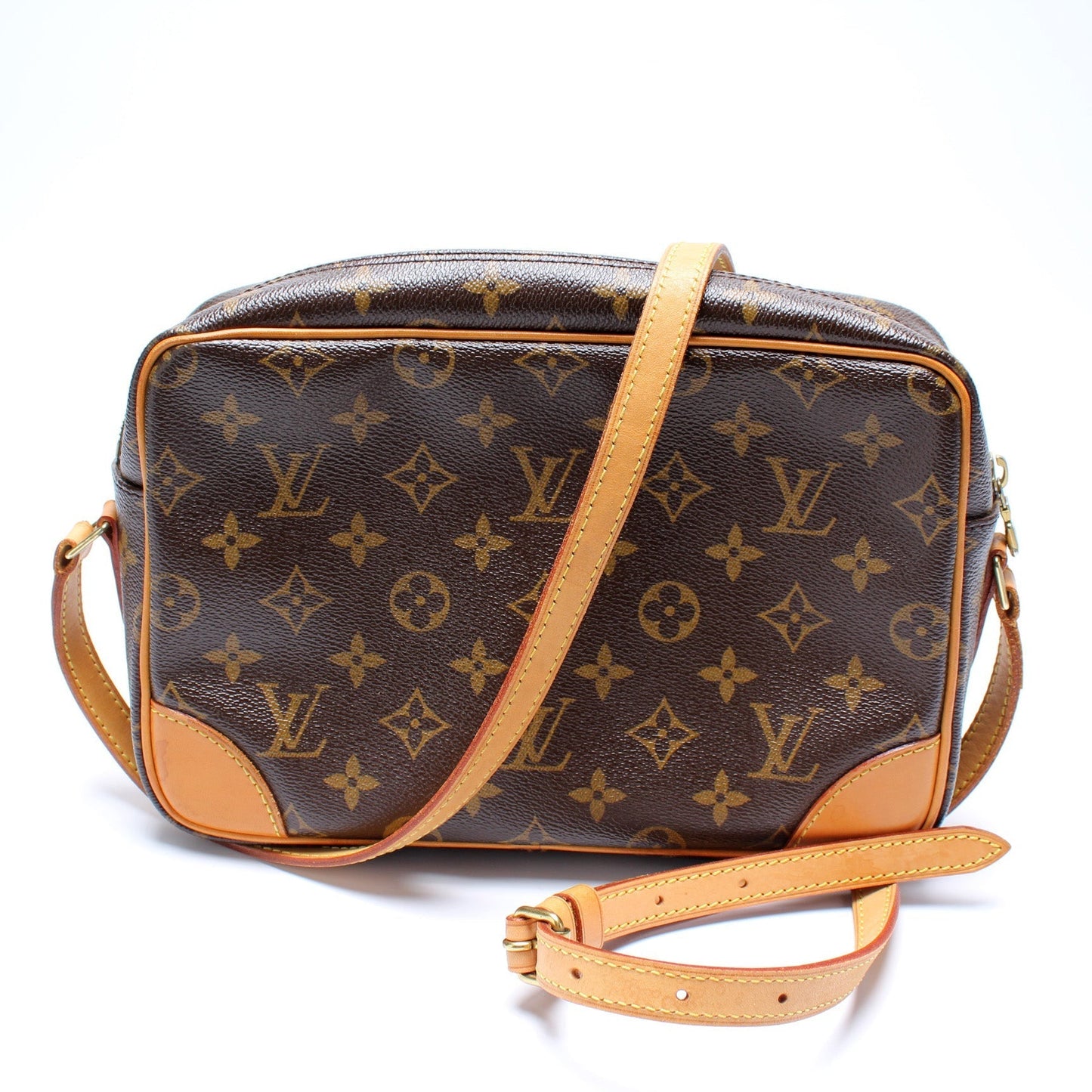 Louis Vuitton Trocadero 27 Monogram Handbag Monogram 3