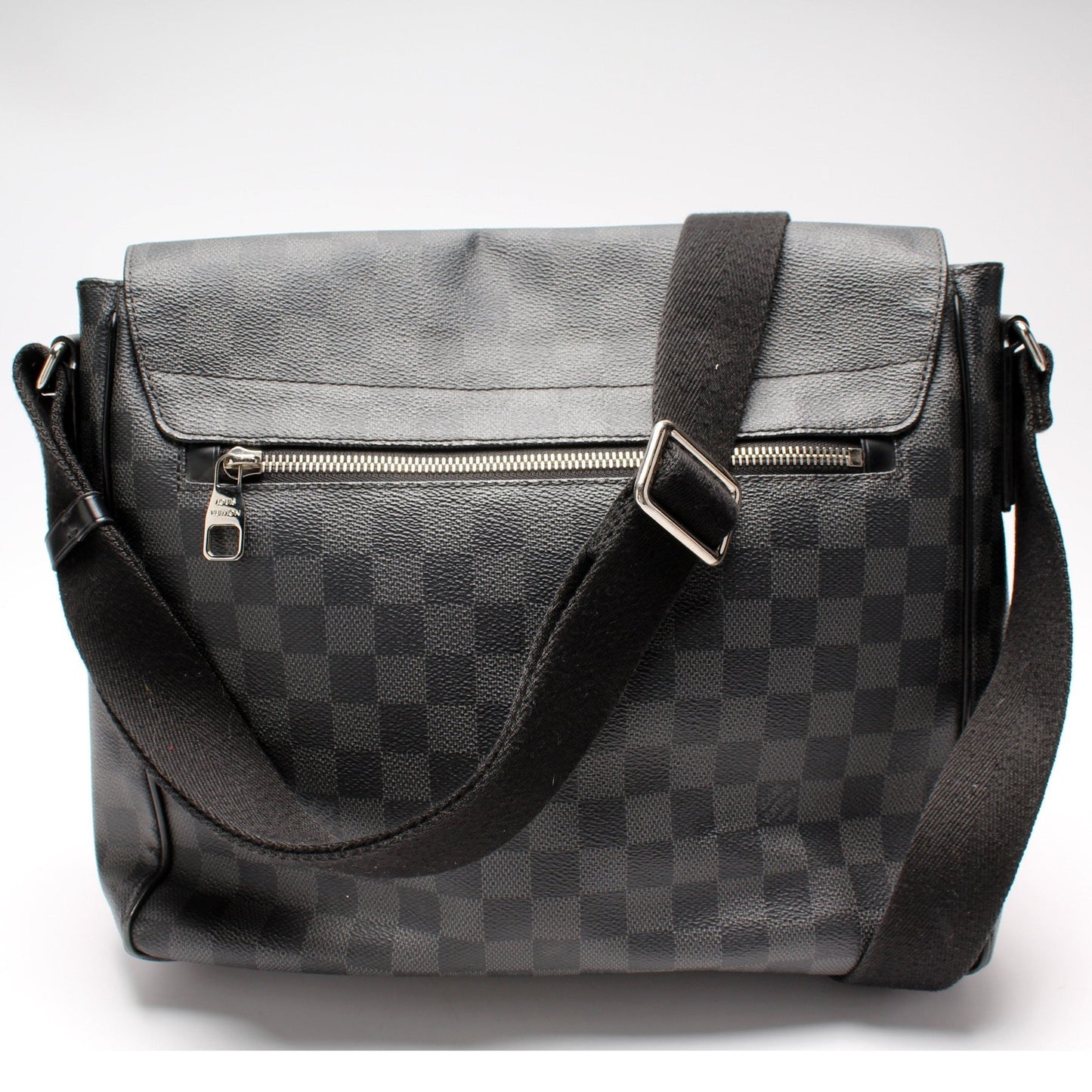 Louis Vuitton District MM Graphite Damier Handbag