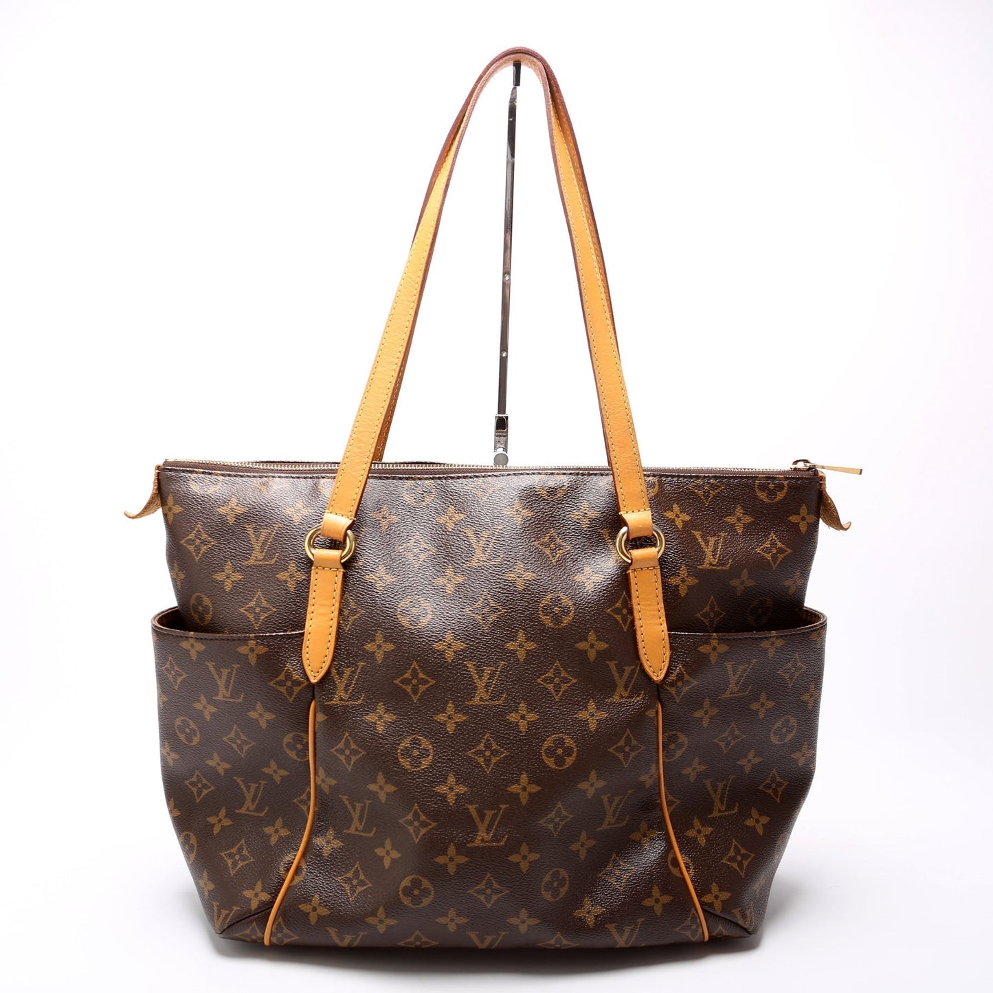 Louis Vuitton Totally Monogram MM Handbag Monogram 26