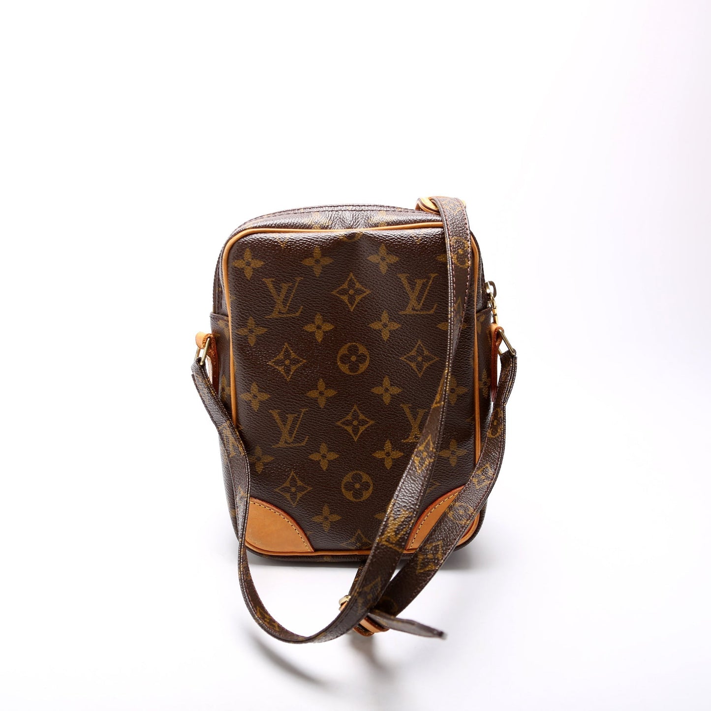 Louis Vuitton Amazone Monogram Handbag Monogram 32