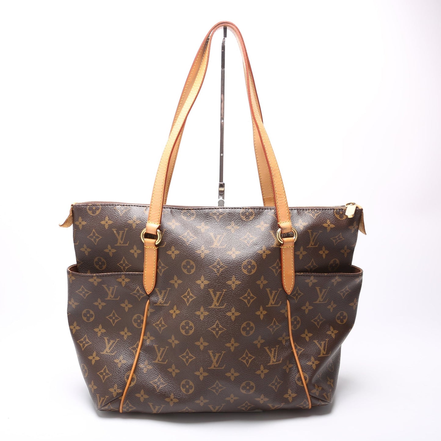 Louis Vuitton Totally Monogram MM Handbag Monogram 29