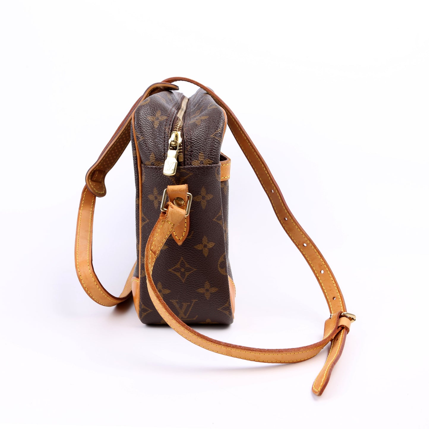 Louis Vuitton Trocodero 30 Monogram Handbag