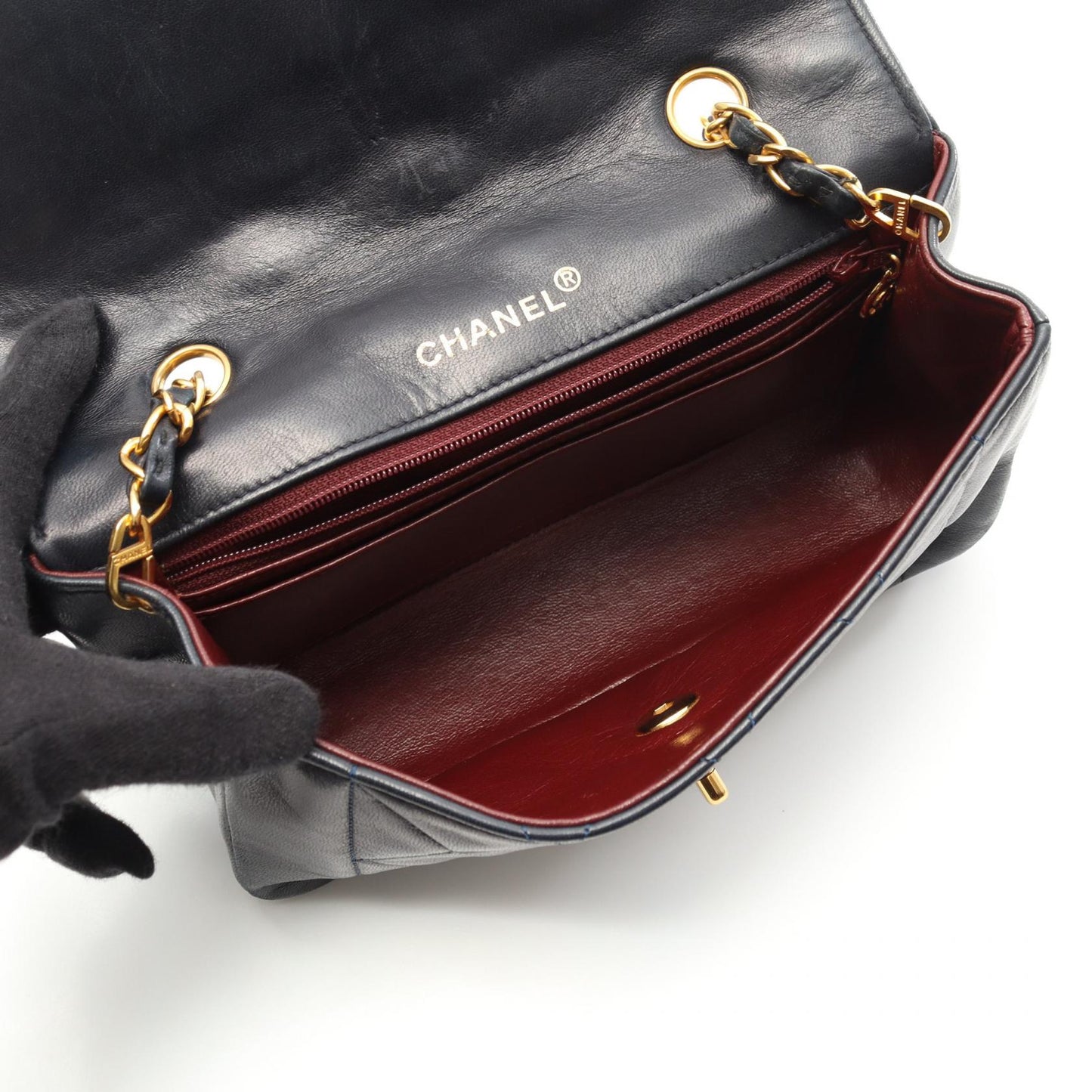 Matelasse Lambskin Shoulder Bag 137