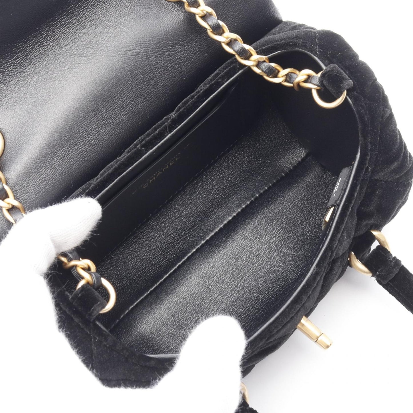 Matelasse Fabric Shoulder Bag Signature