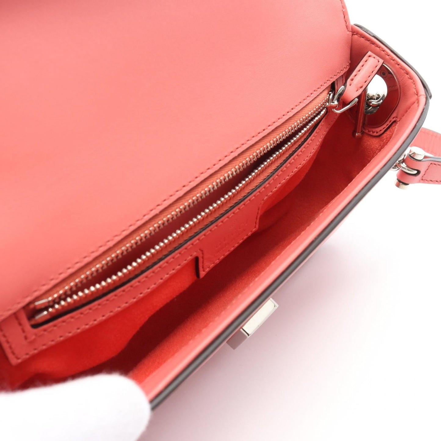 Gucci Petit Shoulder Bag Leather