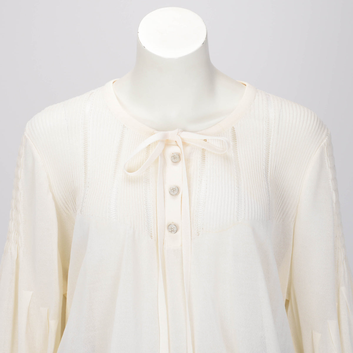 Chanel Ivory Knitted Pintuck Detail Blo FR 50 Accessory