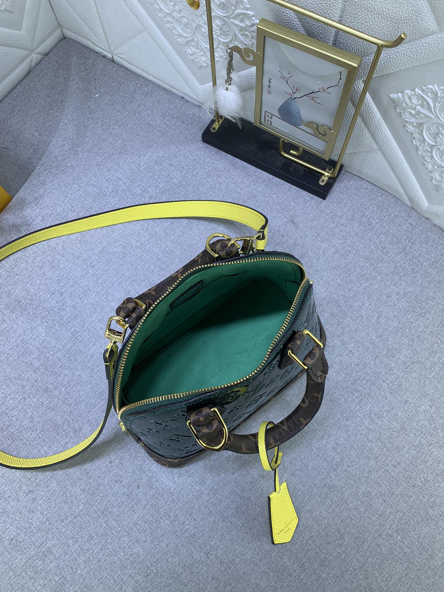 EN - Luxury LUV 834 Travel Bag