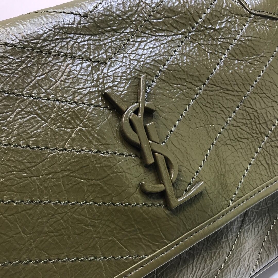 YSL Saint Laurent Niki Crinkled 11in 28cm Green Medium Chain Handbag