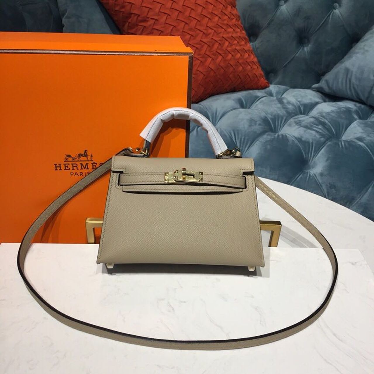 Top Quality Kelly Trench For Women Toned Gold Mini Travel Bag