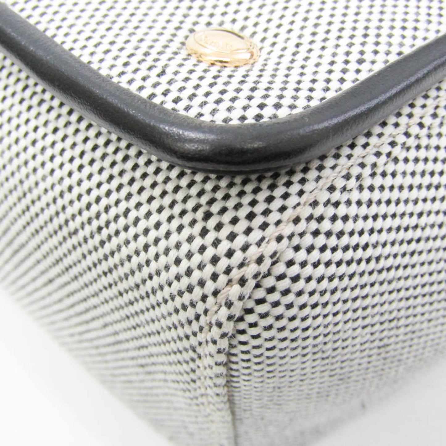 Burberry Luxury Shopper Handbag Travel Bag Burberry Shopper 1
