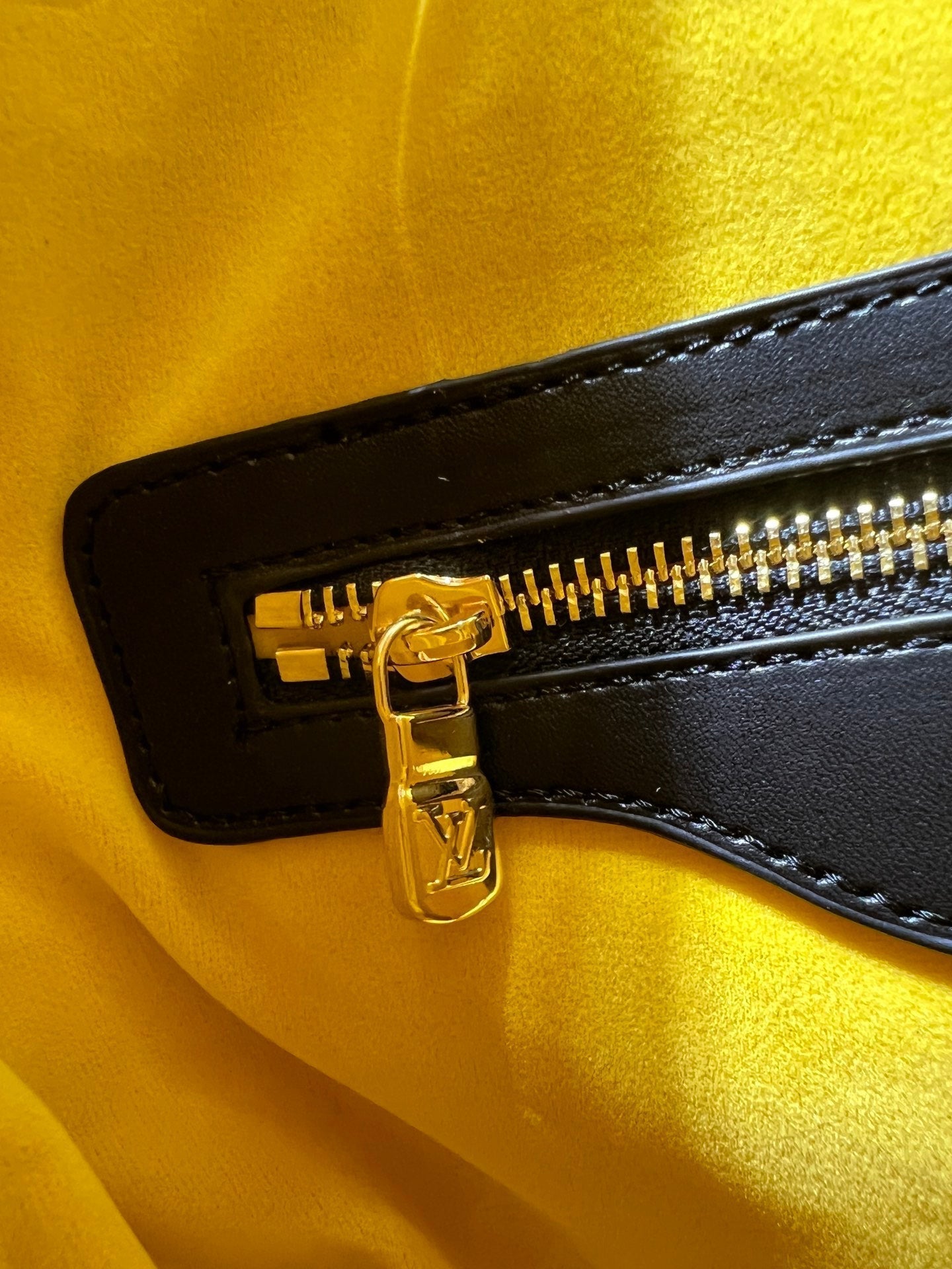 EN - Luxury LUV 764 Travel Bag