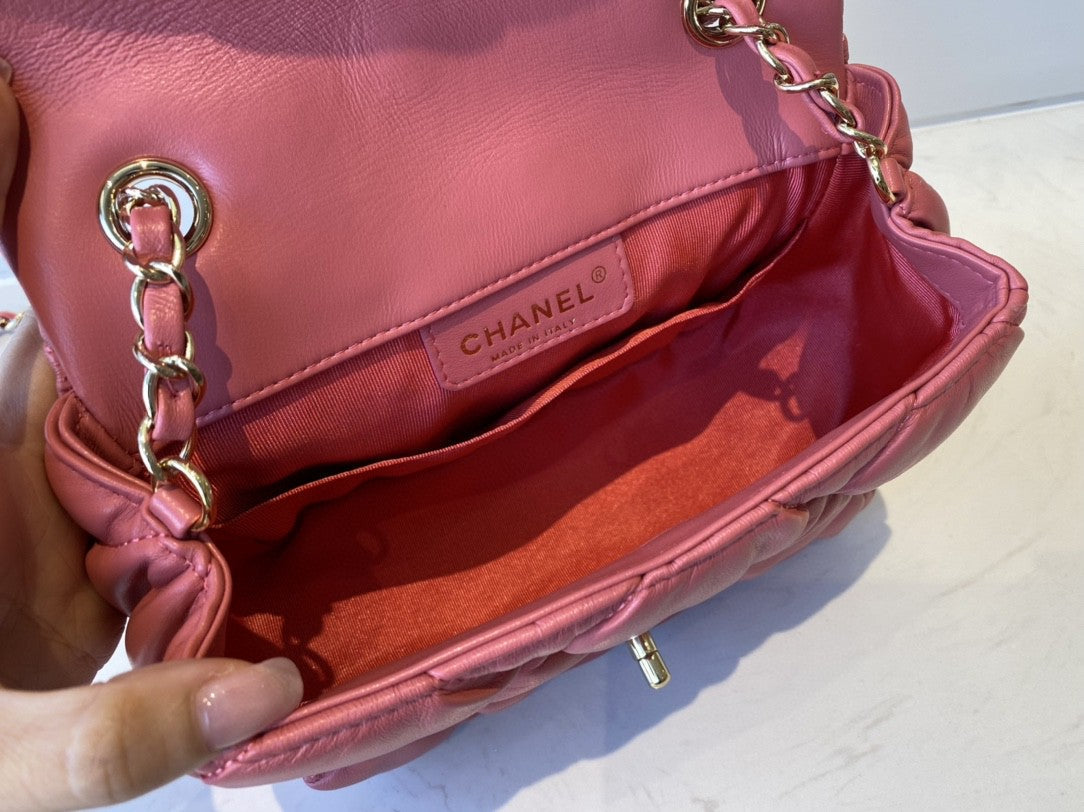CHLSmall Hardware PiNike , ’s Gold Flap Shoulder Bag