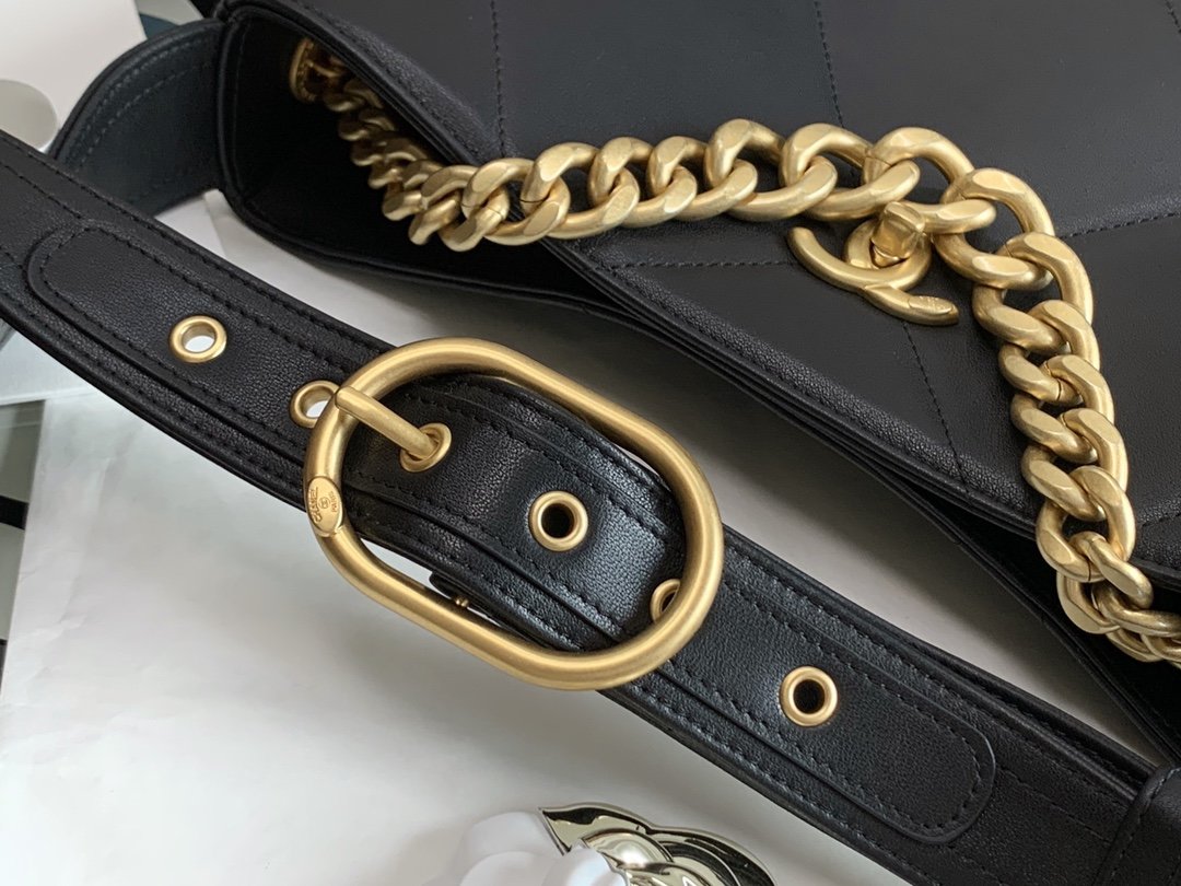 CHL Co-Co 11in 29cm Black Shoulder Bag