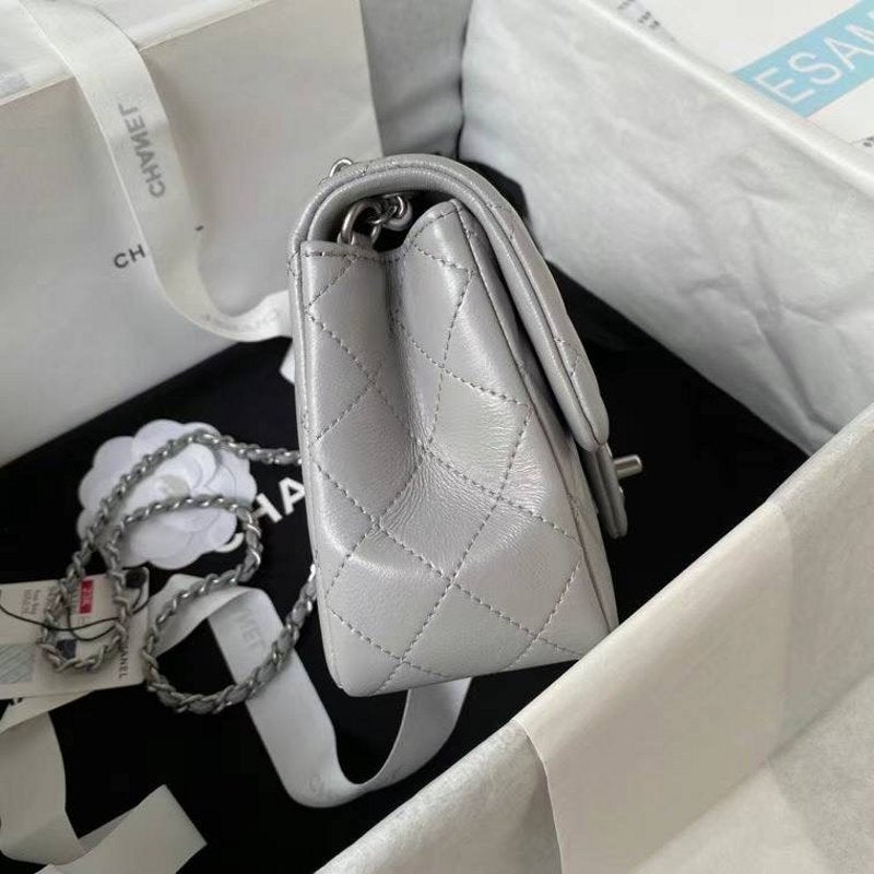 Chanel Chanel Flap Bag Bg02807 Handbag