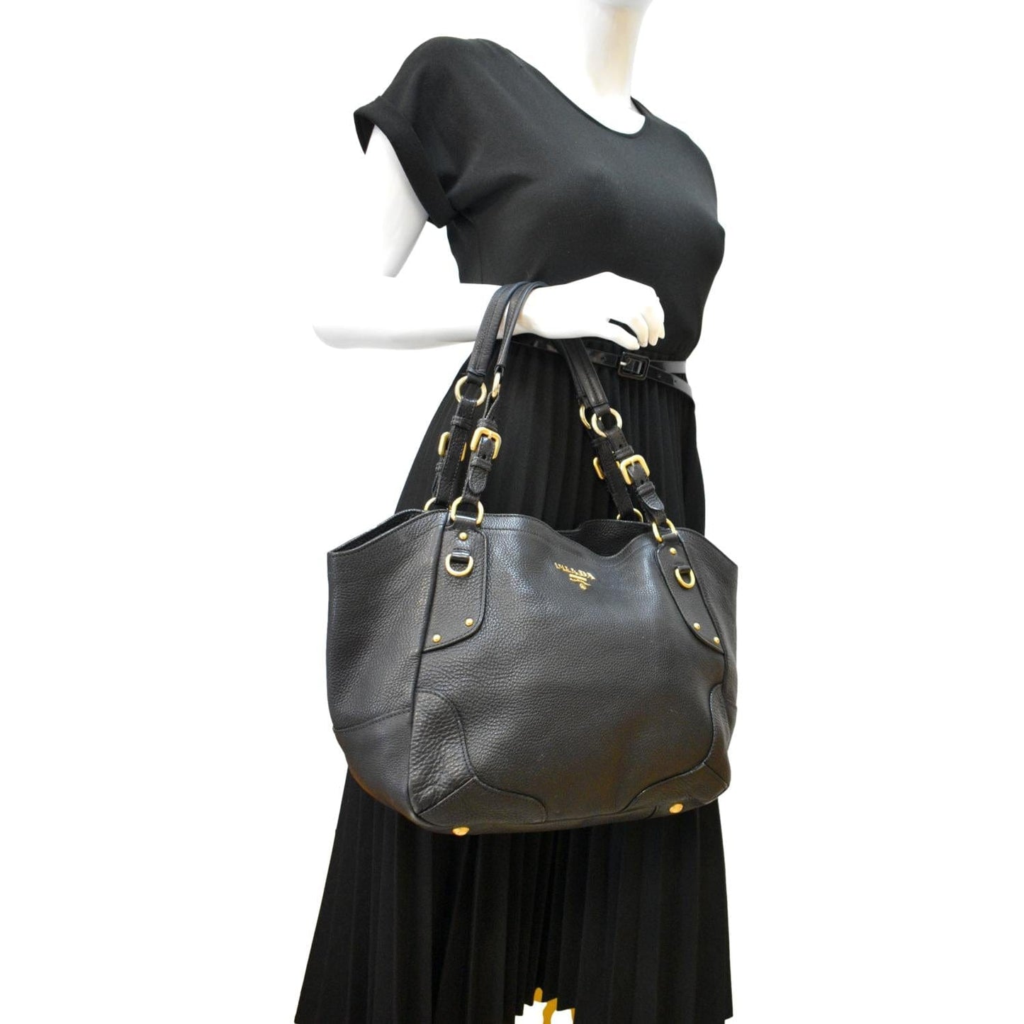 Vitello Daino Pebbled Tote Bag Leather Black
