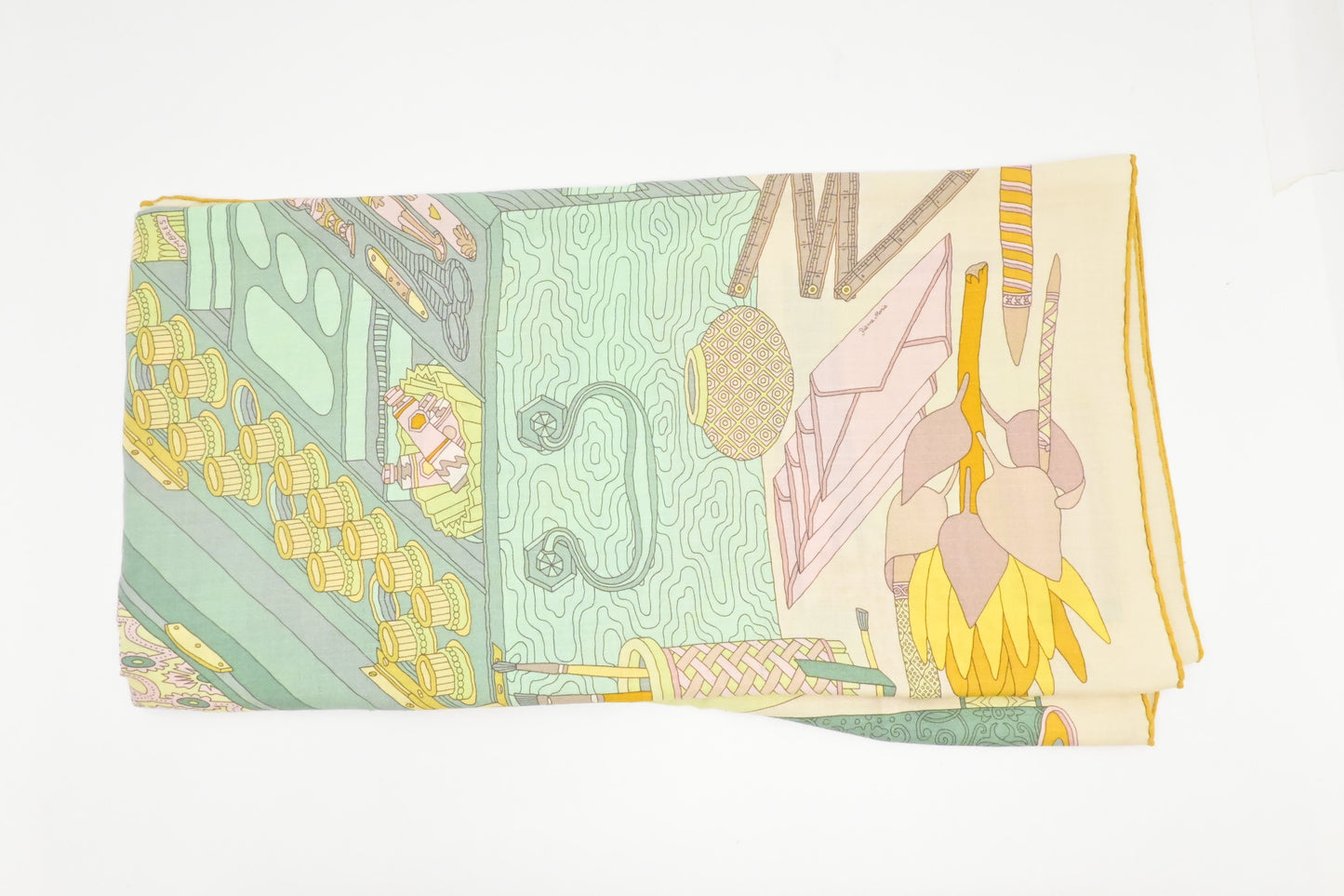 Hermes 'Les Tresors D'Un Artiste' Carre In Cashmere Travel Bag
