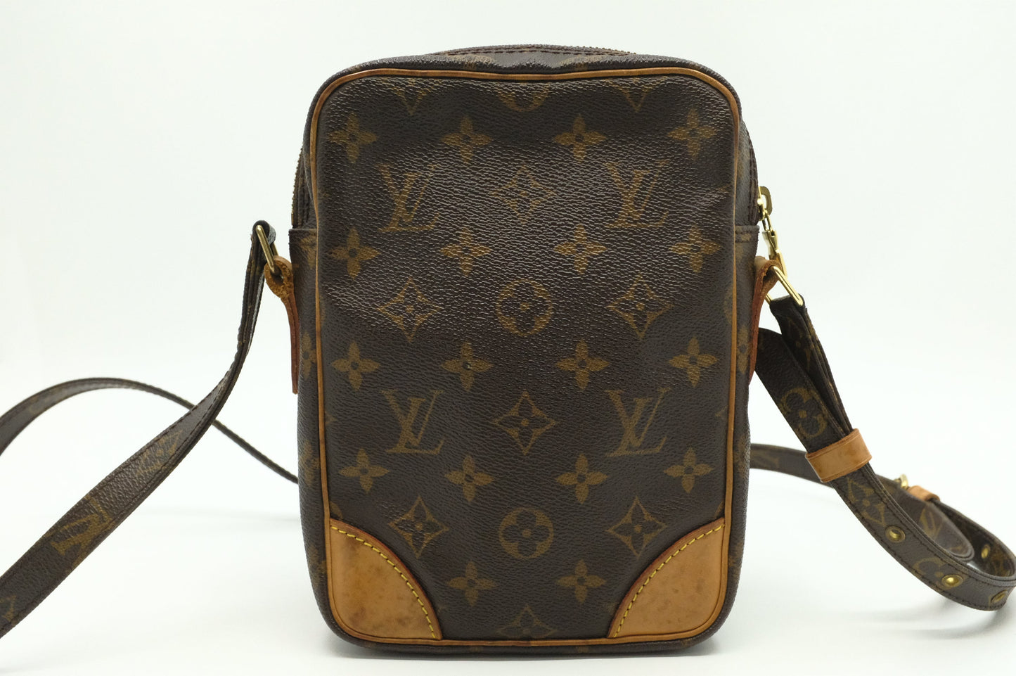 Louis Vuitton Amazone PM Monogram Canvas Handbag Canvas 2