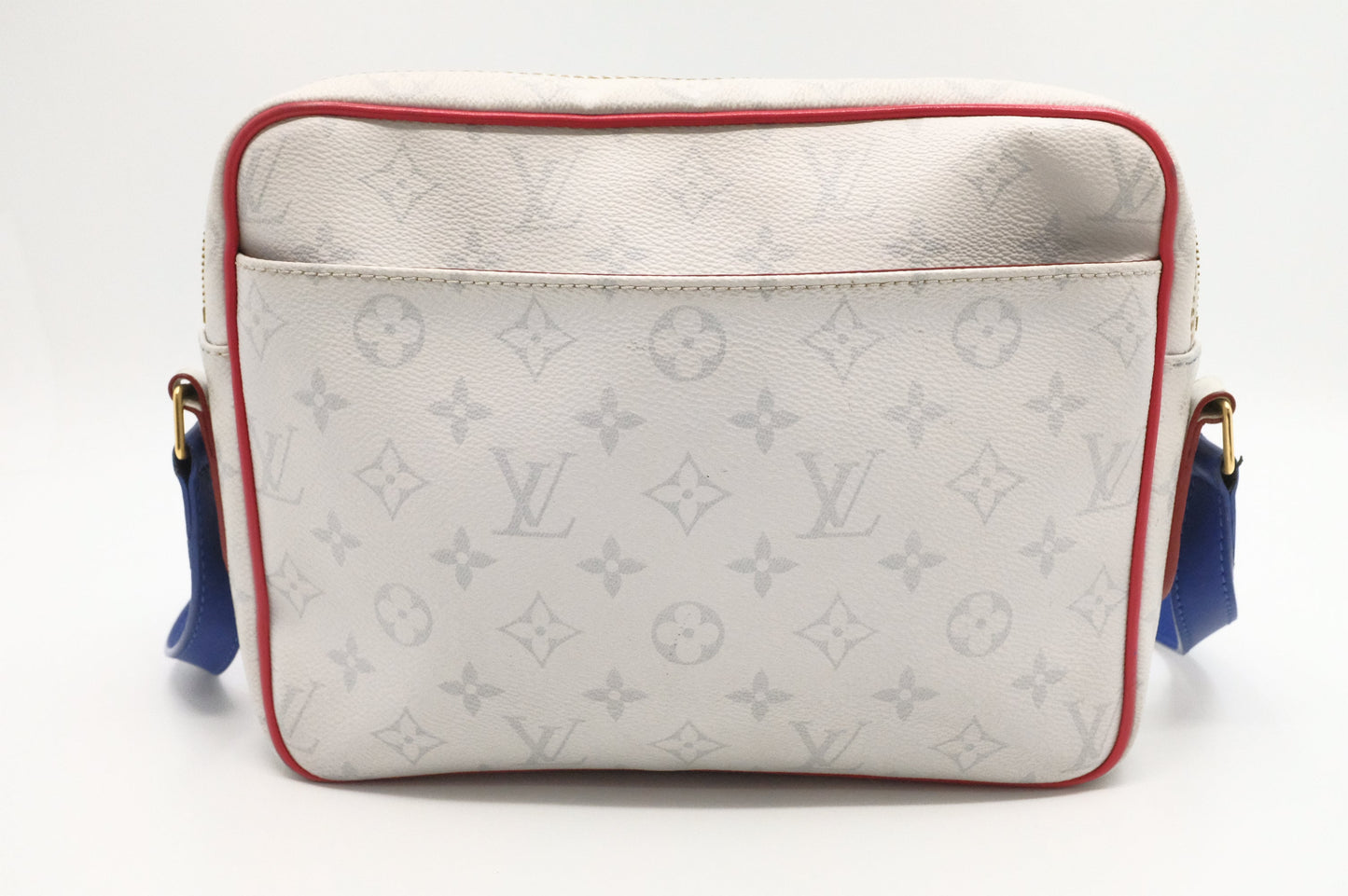 Louis Vuitton x NBA Nil Messenger Antarctica Monogram Canvas Crossbody Bag