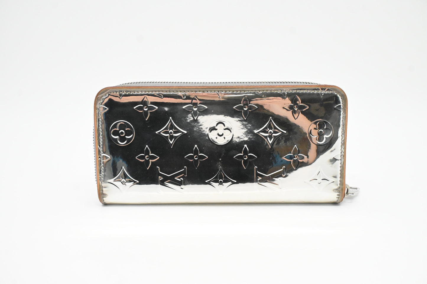 Louis Vuitton Vertical Zippy Silver Canvas Wallet Case