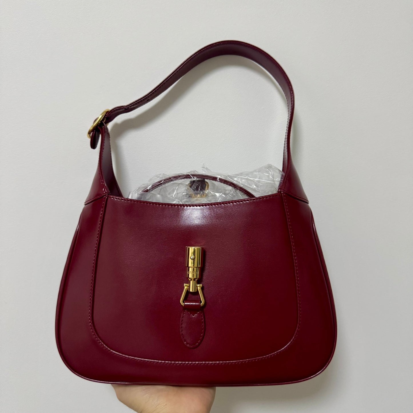 Gucci Jackie Burgundy Adjustable Strap Leather Red Small Travel Bag