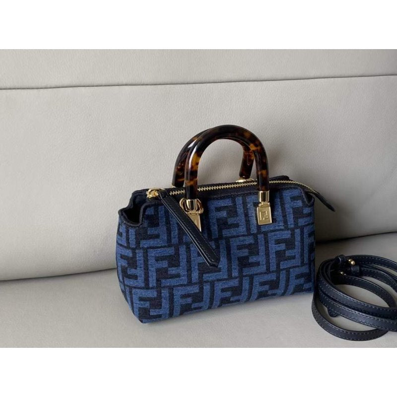 Fendi By The Way Shoulder Bag Shoulder Bag Bgmp1061