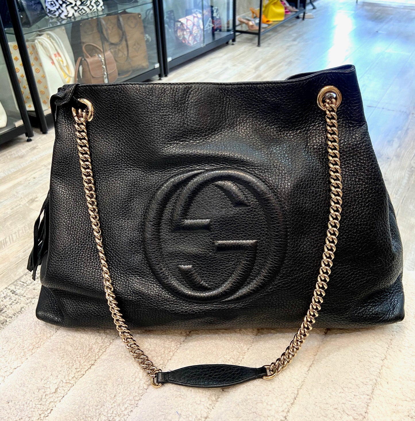 Gucci GRAINED SOHO Leather Large Chain Travel Bag