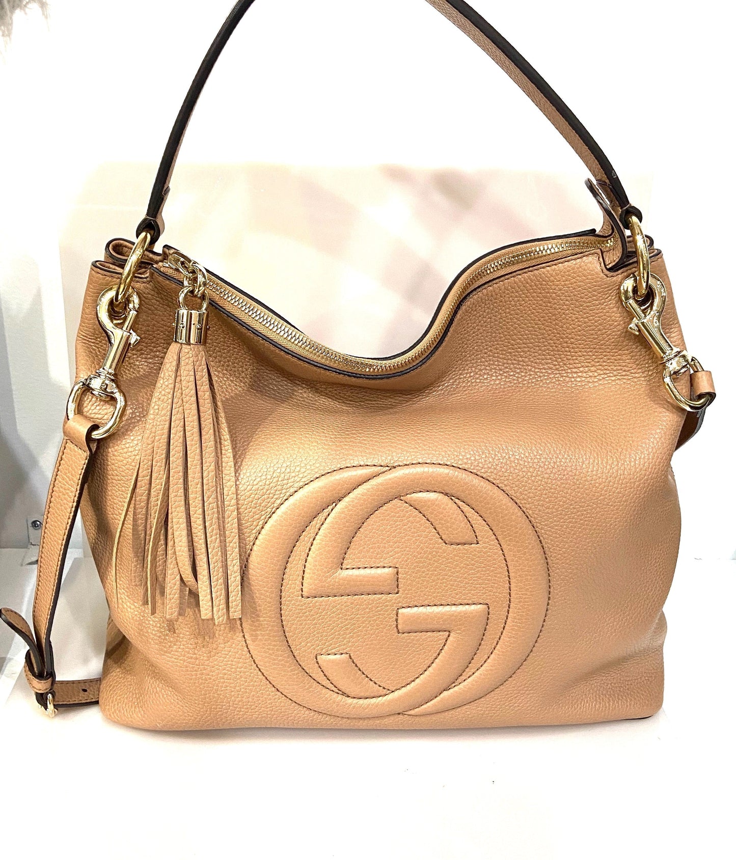 Gucci PEBBLED CAMELIA TWO WAY SOHO Leather Calfskin Large Travel Bag