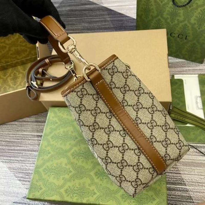 Gucci Shoulder Bag Bag Bg030595