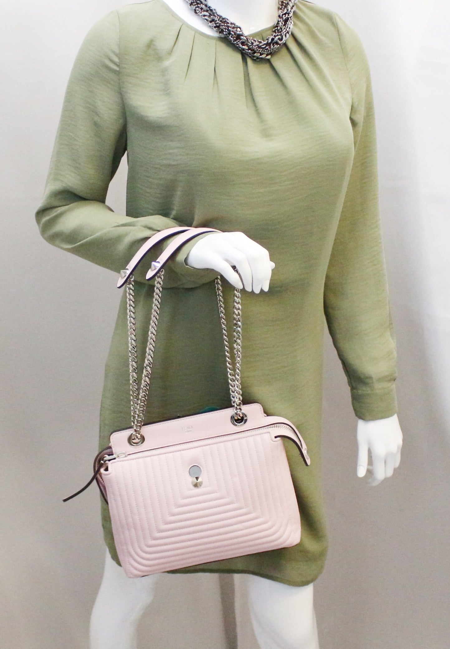 Fendi Click Chain Shoulder Bag Leather Quilted