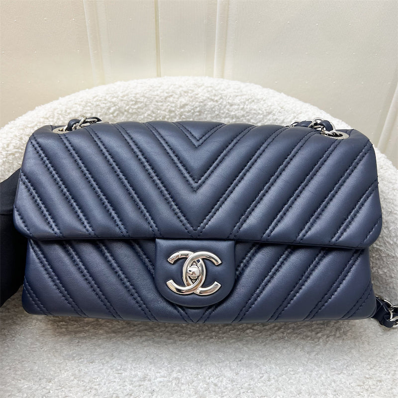 Chanel Seasonal Medium Flap Bag in Chevron Quilted Navy Lambskin and SHW (Model: )