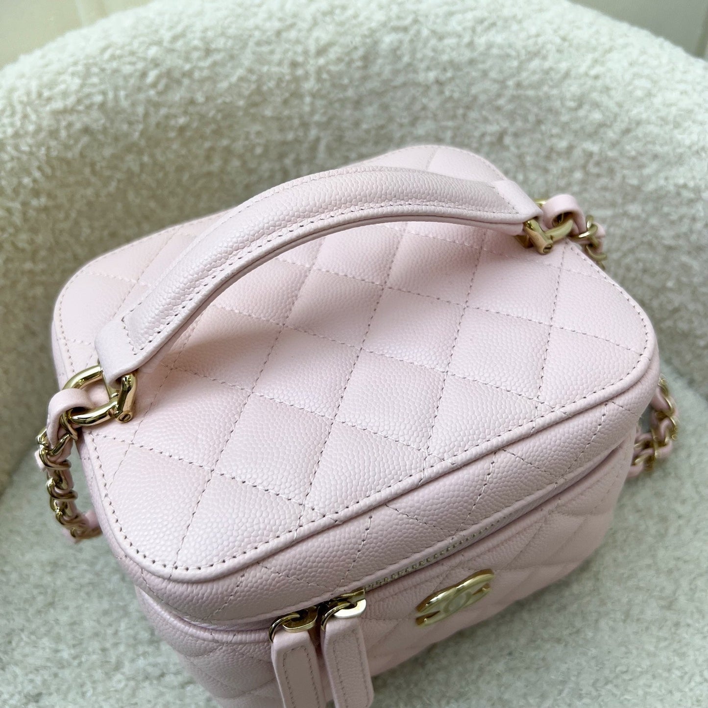 Chanel Top Handle Vanity Case with Chain in Pink Caviar LGHW (Model: )