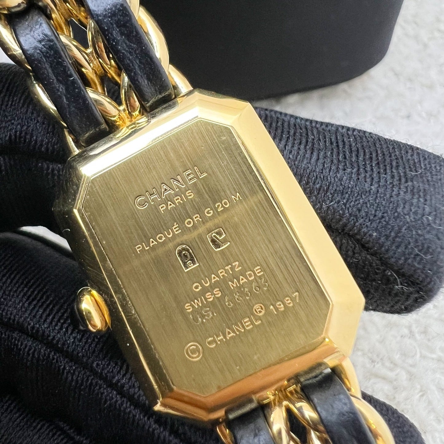 Chanel Premiere Watch in Gold Plated HW and Black Leather Size M