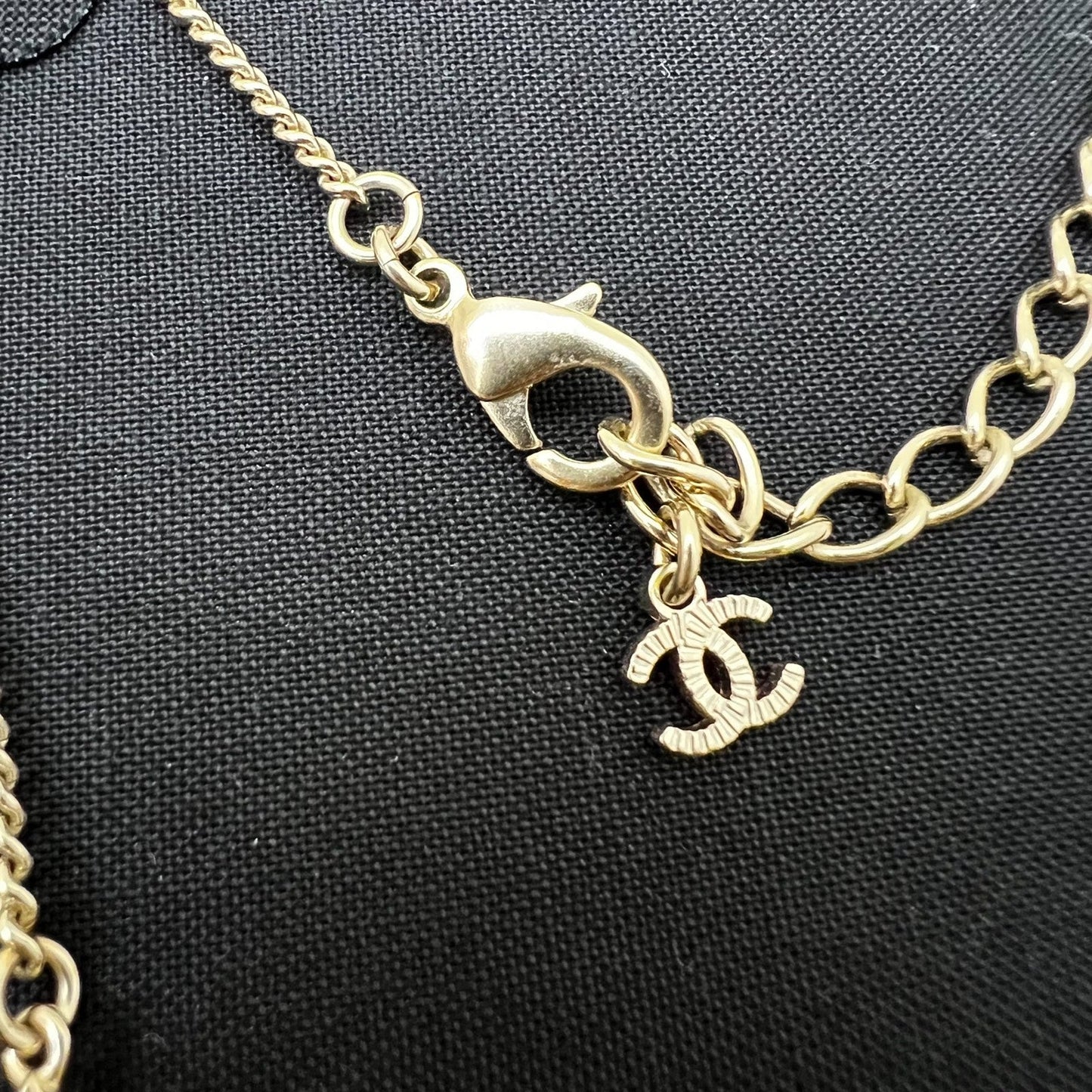 Chanel Shooting Stars Necklace with Diamantés in Light Gold HW (Model: )